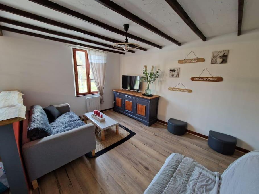 Escapade Sur Le Port De Dinan Apartment Exterior photo