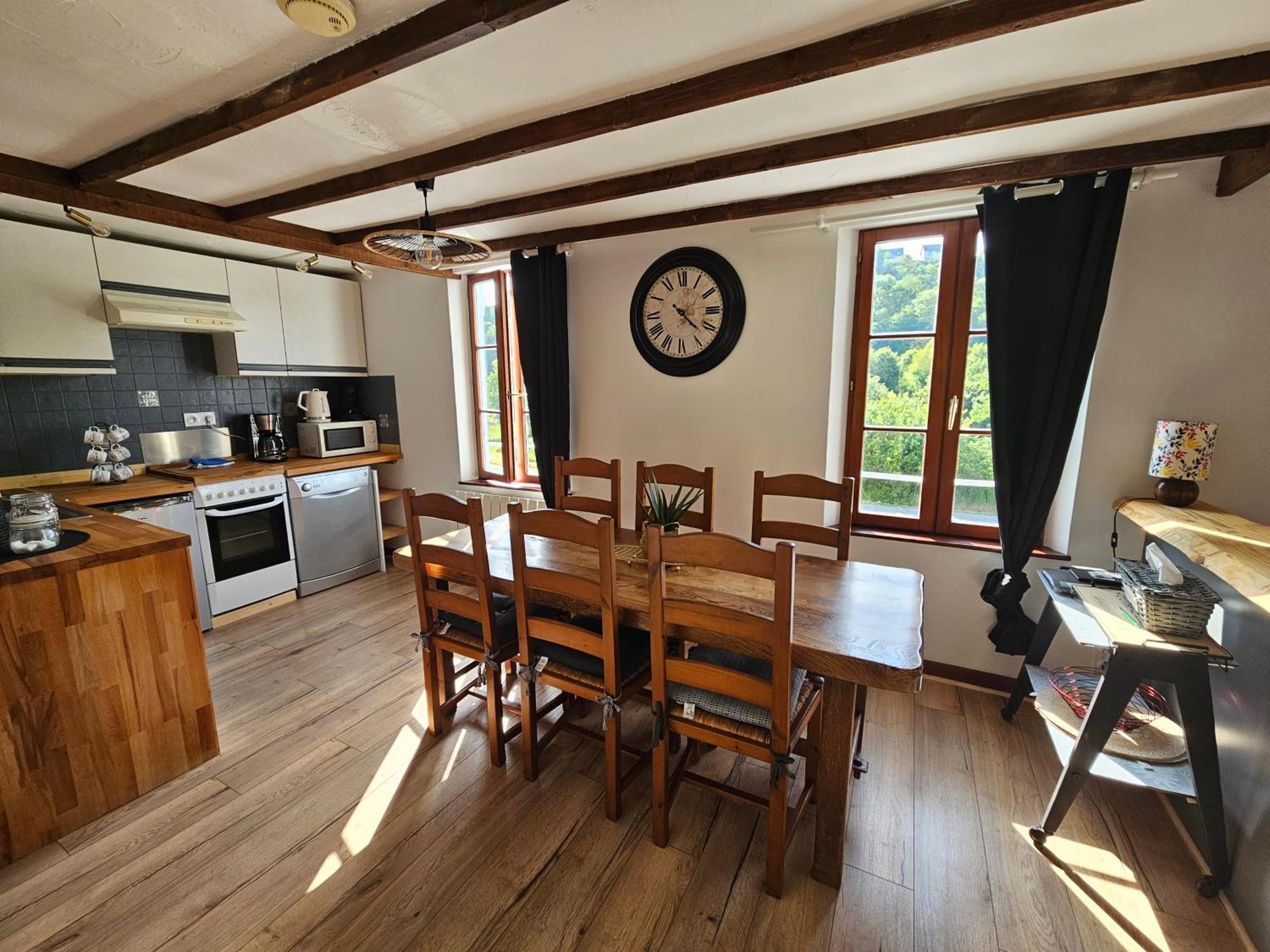 Escapade Sur Le Port De Dinan Apartment Exterior photo